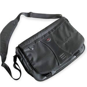 Tumi leather canvas messenger laptop work career work business tech classic